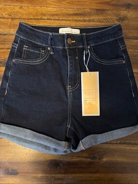 NWT Risen Jeans High-Waist Dark Blue Denim Shorts size Small